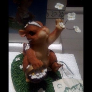 Charming tail's Wedding day Blossoms